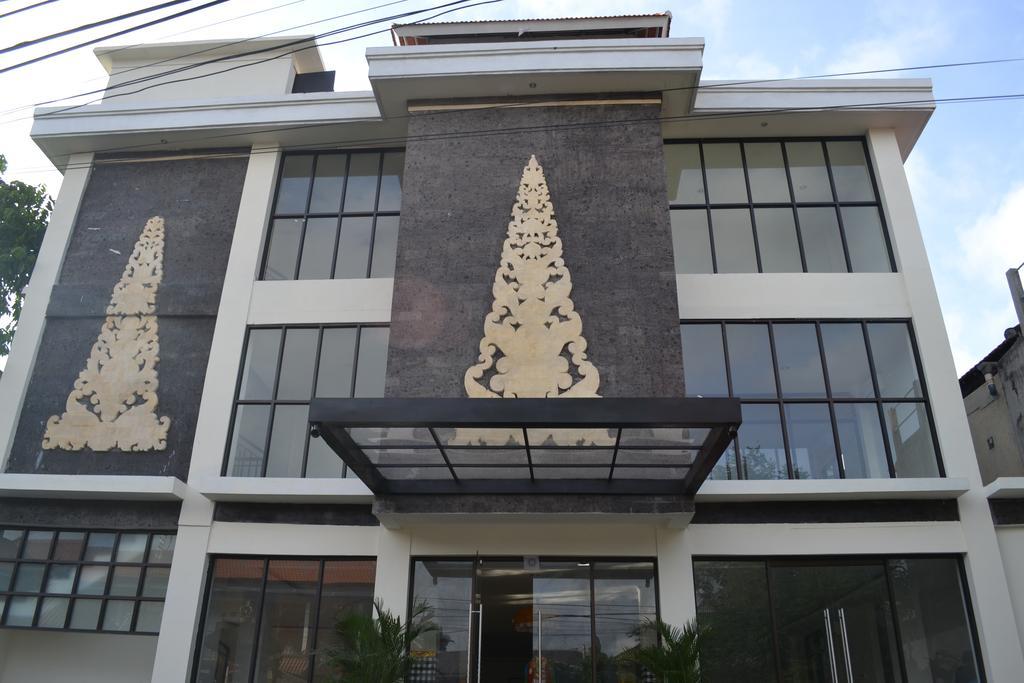 Ivanka Airport Inn Kuta Lombok Extérieur photo