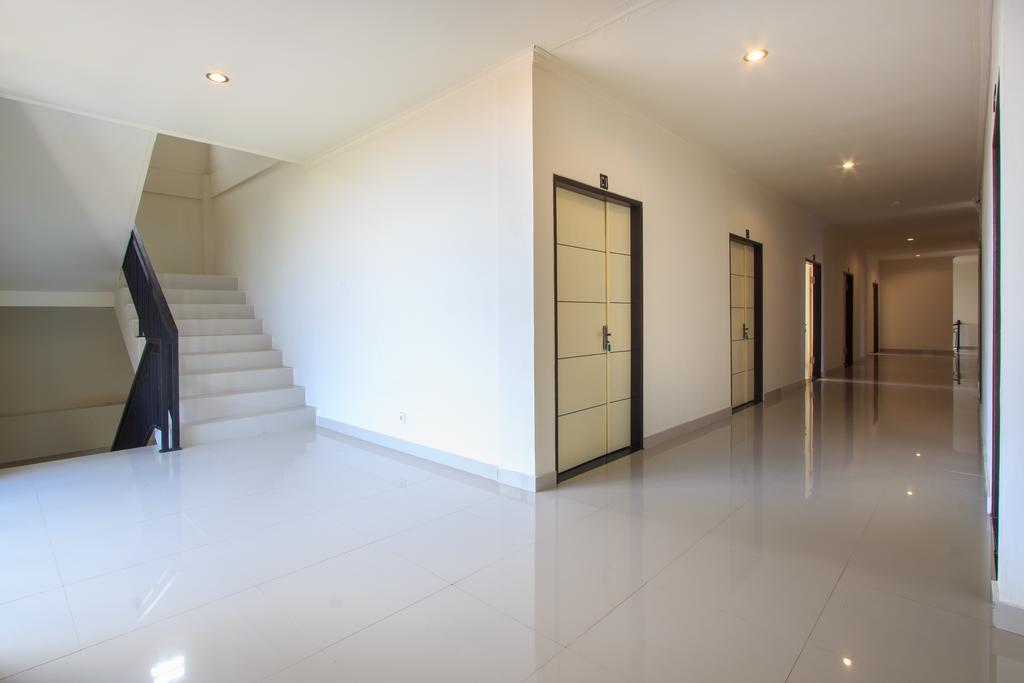 Ivanka Airport Inn Kuta Lombok Extérieur photo
