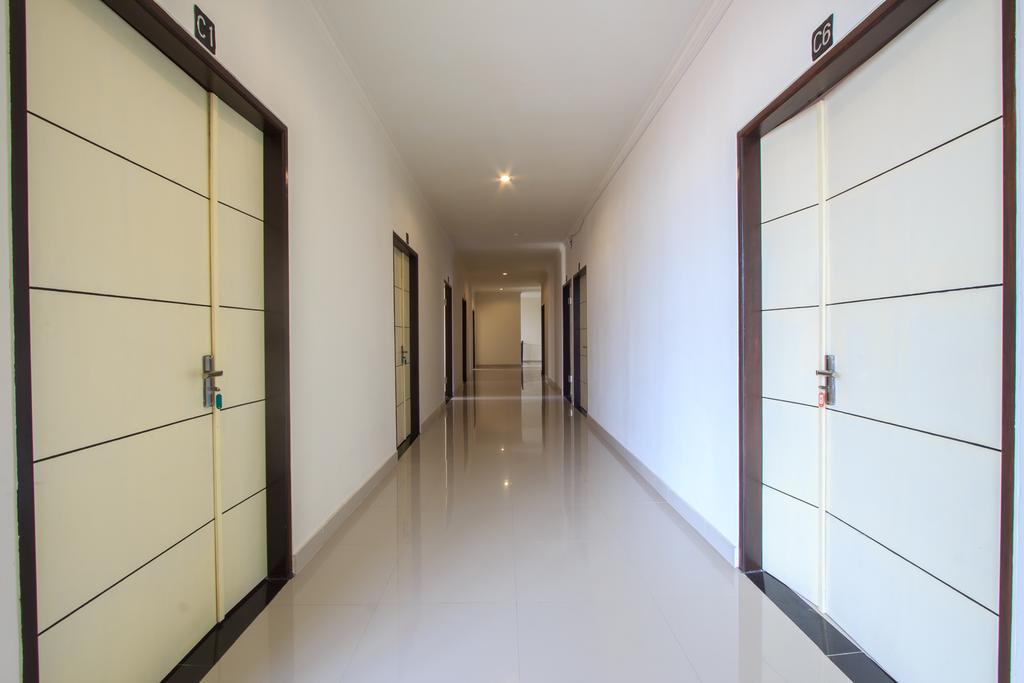 Ivanka Airport Inn Kuta Lombok Extérieur photo