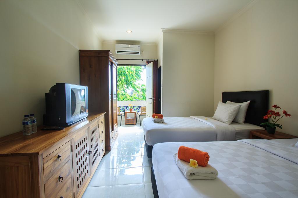 Ivanka Airport Inn Kuta Lombok Extérieur photo