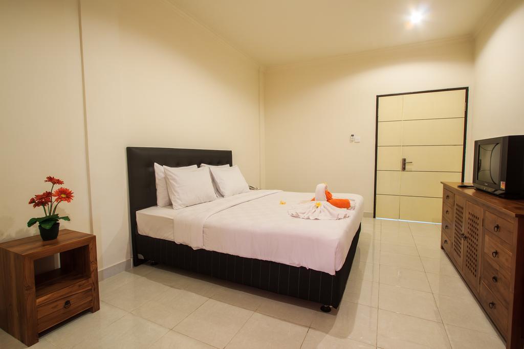 Ivanka Airport Inn Kuta Lombok Extérieur photo