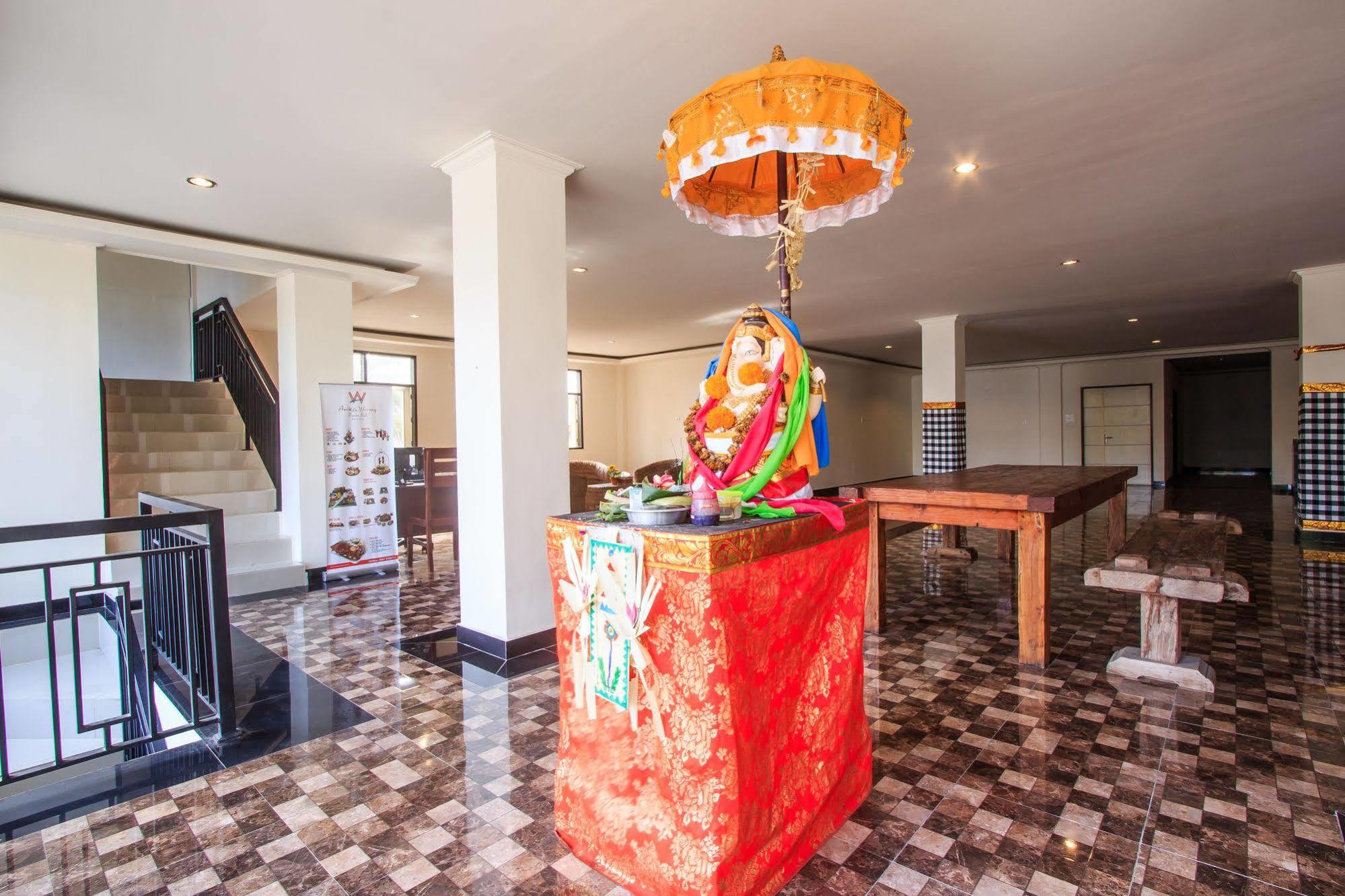 Ivanka Airport Inn Kuta Lombok Extérieur photo