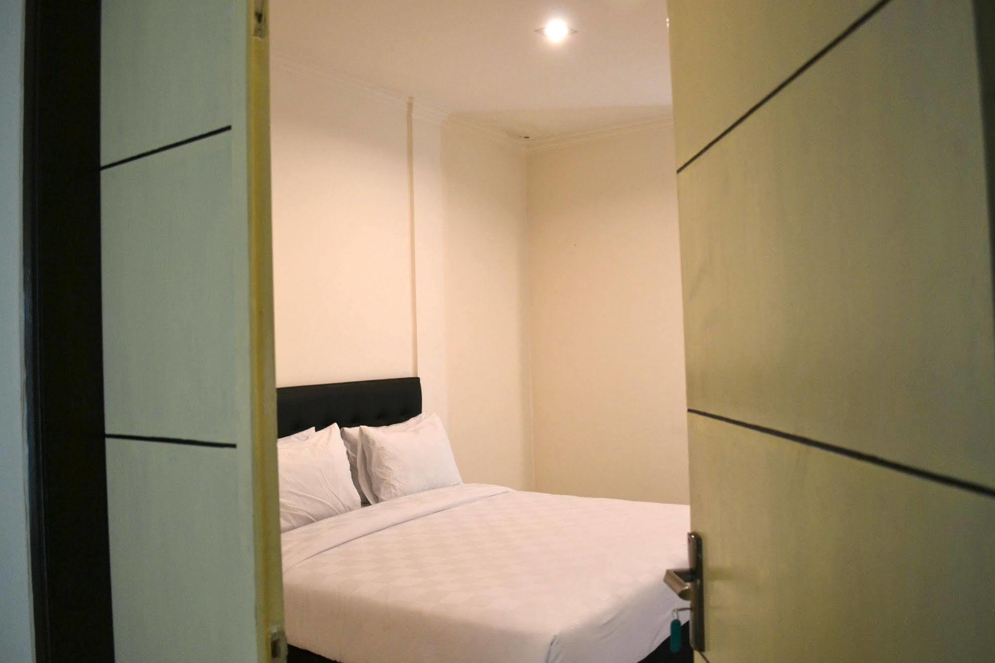 Ivanka Airport Inn Kuta Lombok Extérieur photo