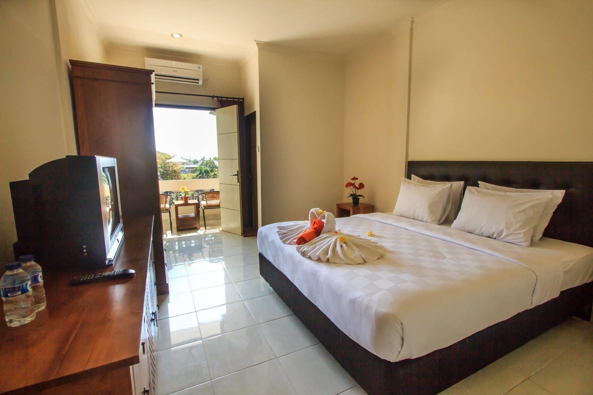 Ivanka Airport Inn Kuta Lombok Extérieur photo